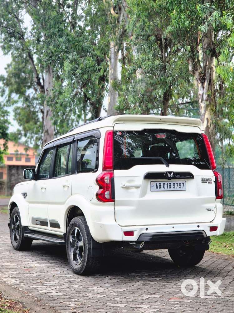 Mahindra Scorpio Classic 2.2 S 11 Mt 7 Str, 2023, Diesel