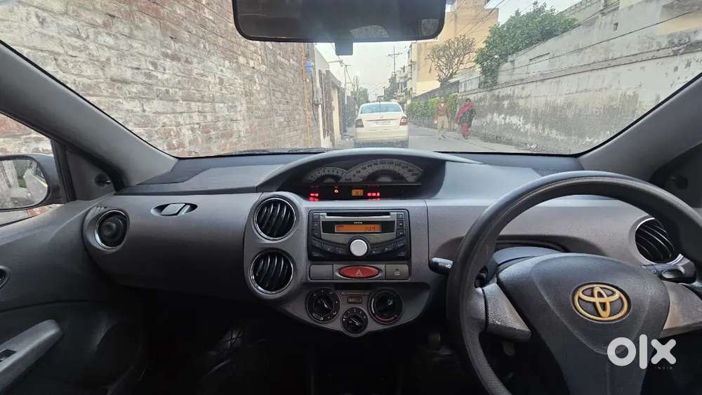 Toyota Etios 2011 Petrol 34350 Km Driven