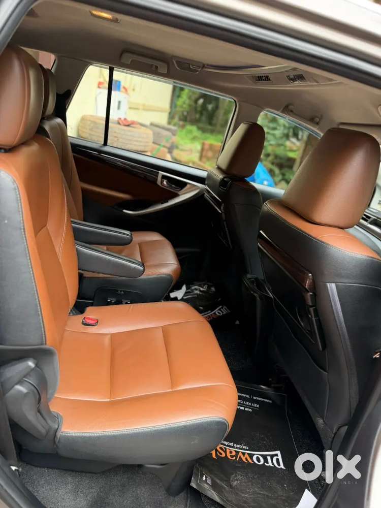 Toyota Innova Crysta 2018 Diesel 143000 Km Driven