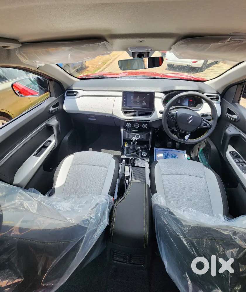 Renault Kiger Mt 2025 Year Back Model .emi 1650/lakh