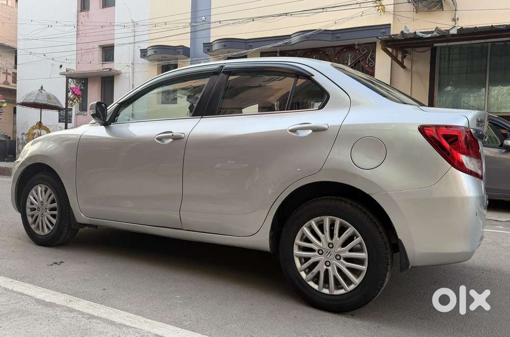 Maruti Suzuki Swift Dzire Zxi + Mt, 2018, Petrol