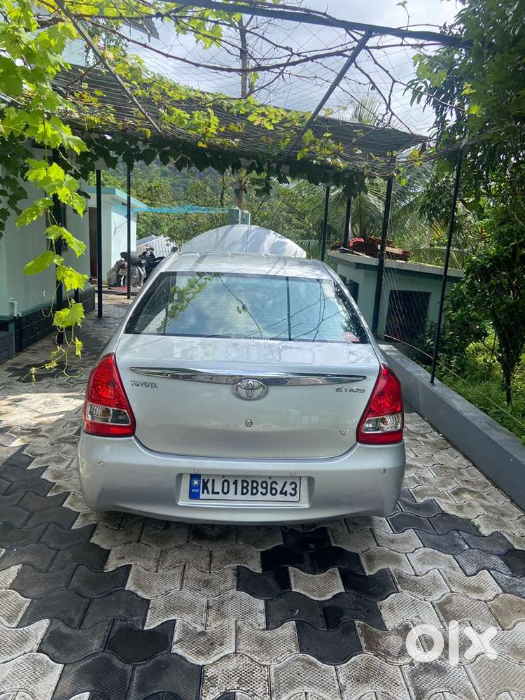  Toyota Etios V (top Variant)  2011  Petrol  Excellent Condition