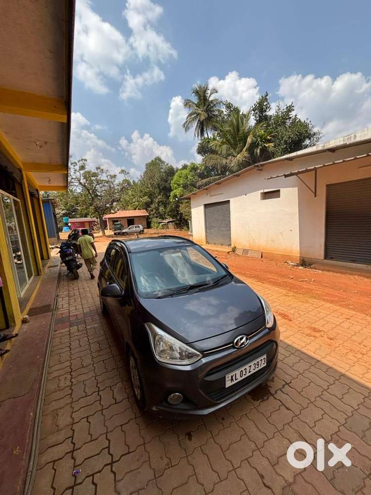 Hyundai Grand I10 2015 Petrol Well Maintained