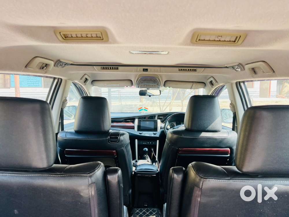 Toyota Innova Crysta 2017 Diesel Well Maintained