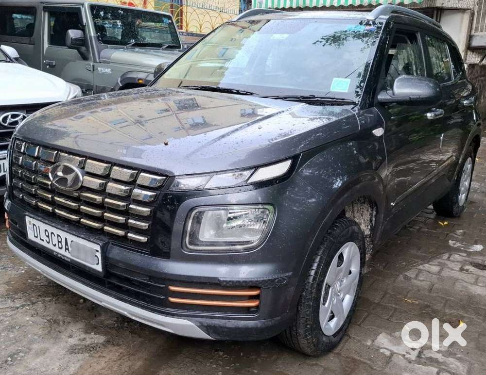Hyundai Venue 1.2 S Plus, 2022, Petrol