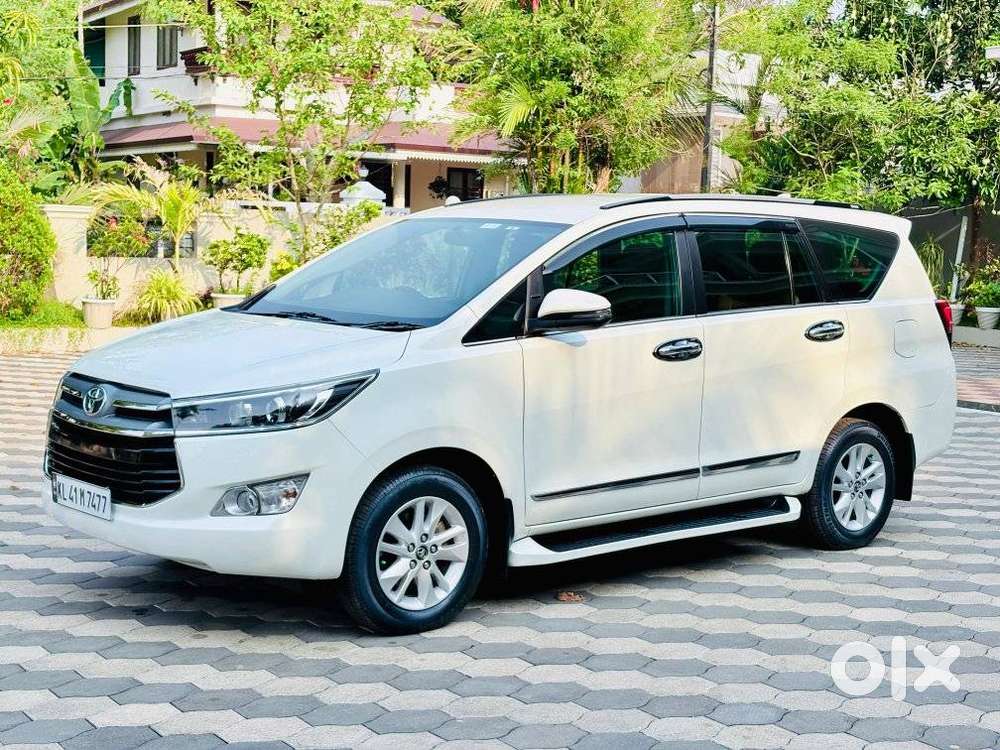 Toyota Innova Crysta 2.4 Vx Mt, 2017, Diesel
