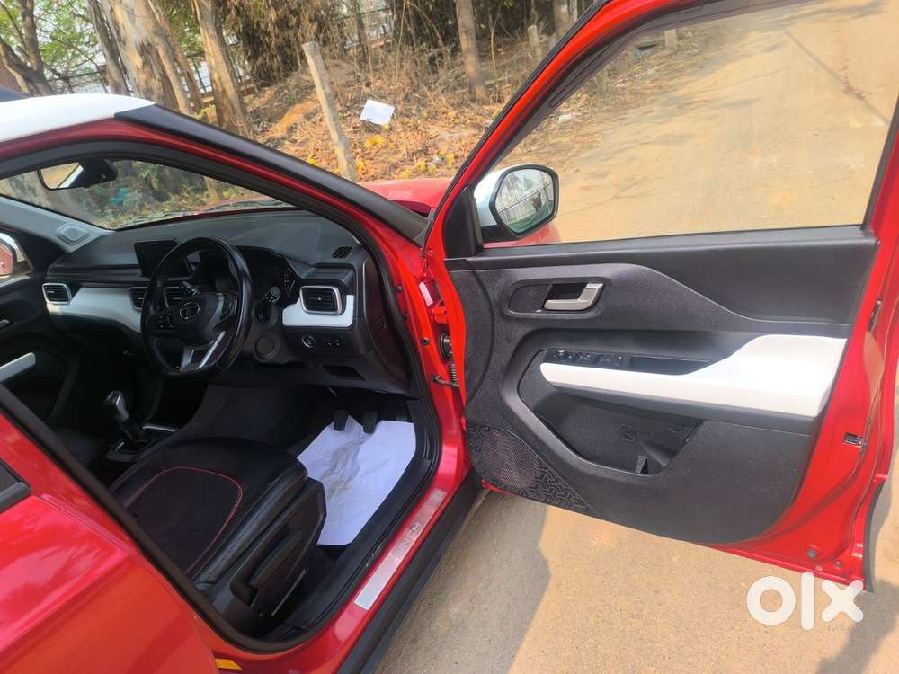 Tata Punch Creative Dual Tone Mt Sunroof, 2024, Petrol