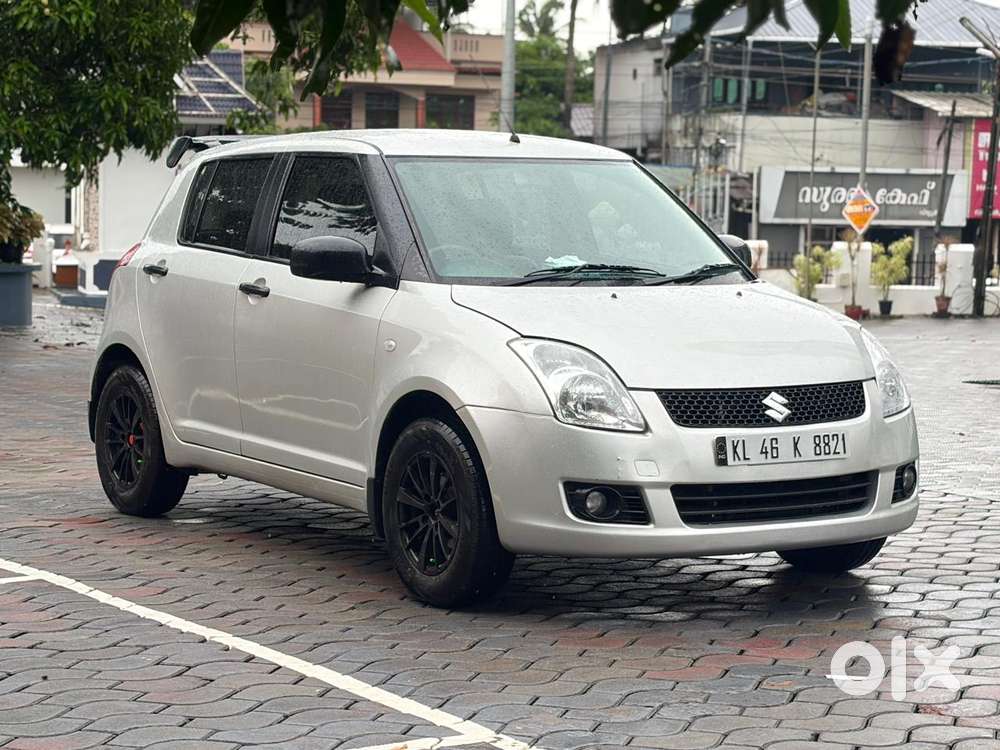 Maruti Suzuki Swift 1.2 Vxi (o), 2010, Petrol