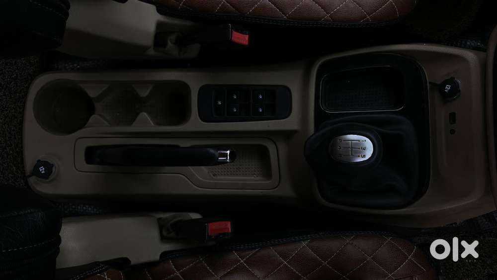 Mahindra Tuv 300 T10, 2019, Diesel