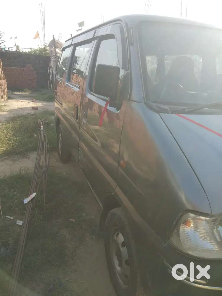 Genuine Gaadi Original Paint Sound System. Good Tyres
