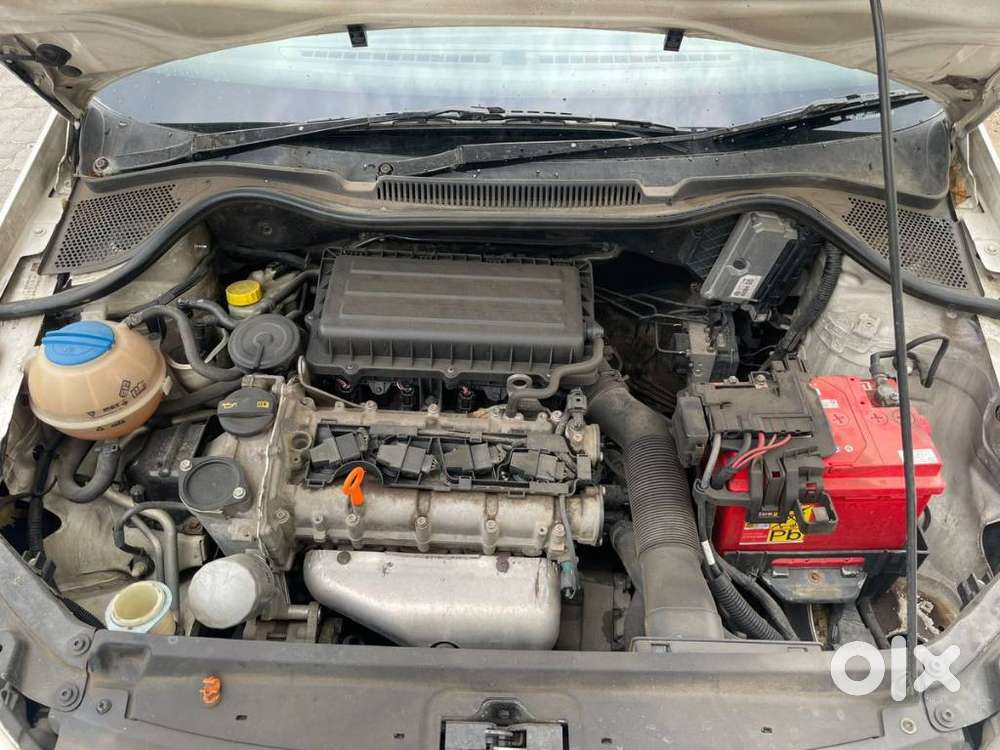 Volkswagen Vento 2010-2013 Petrol Highline, 2011, Petrol