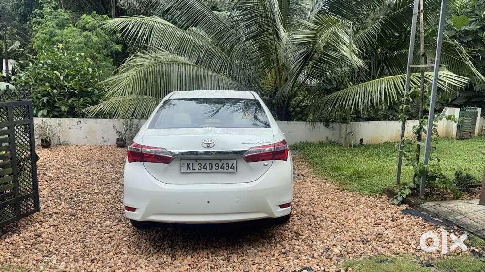 Toyota Corolla Altis 2016 Manual Petrol