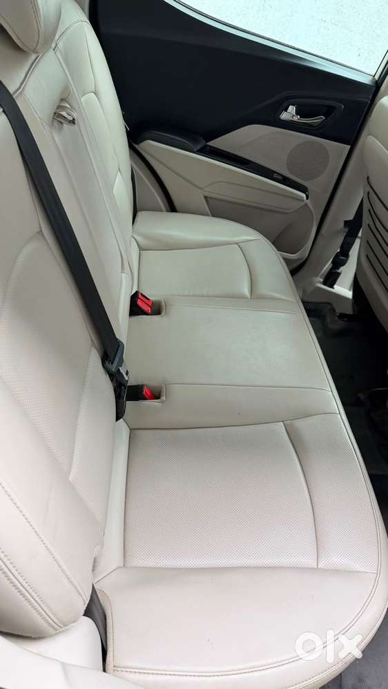 Mahindra Xuv300 2020 Petrol