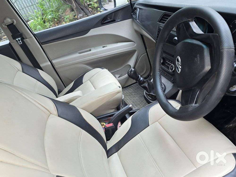 Mahindra Marazzo M2 8str, 2023, Diesel