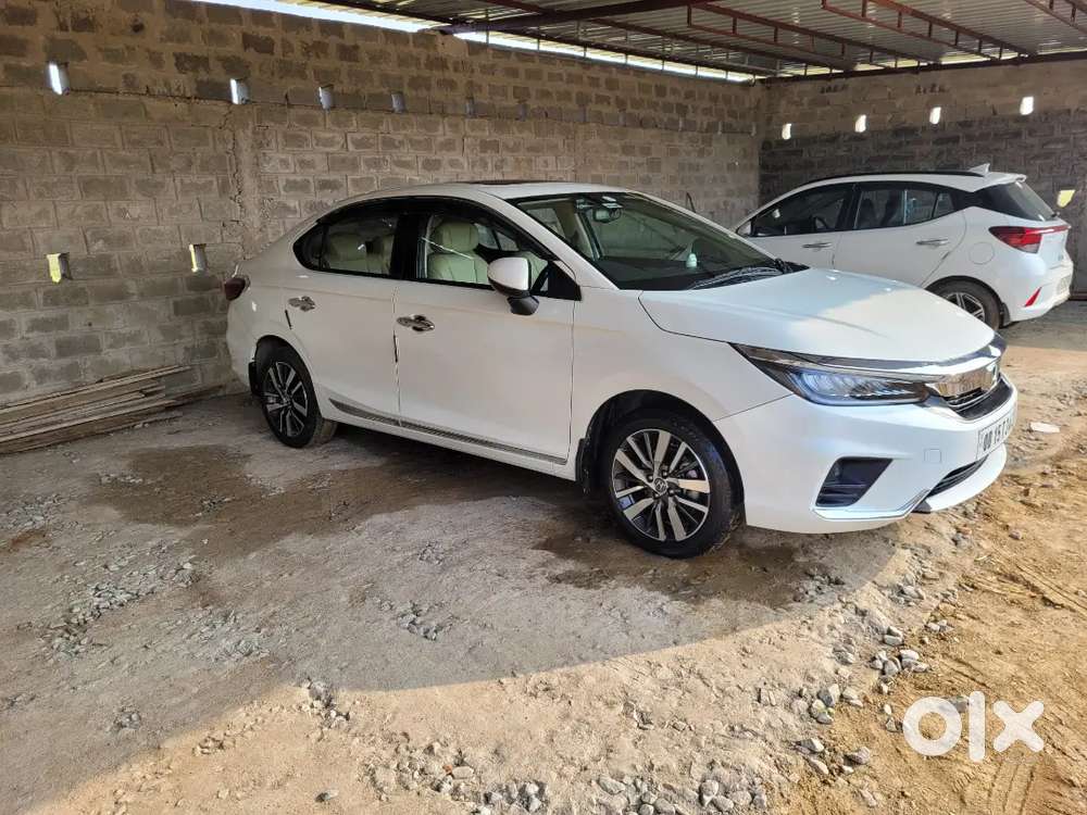 Honda City Zx 2021 Petrol Well Maintained, Great Condition.