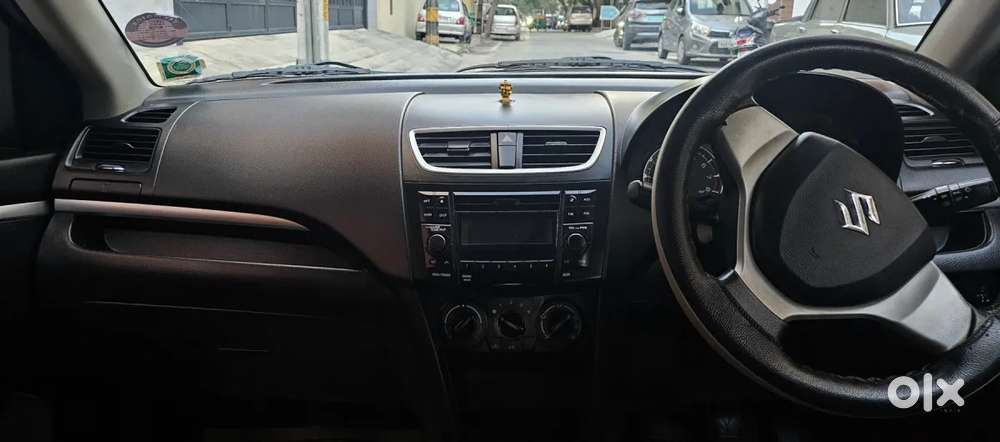 Maruti Suzuki Swift 1.3 Vxi, 2015, Petrol