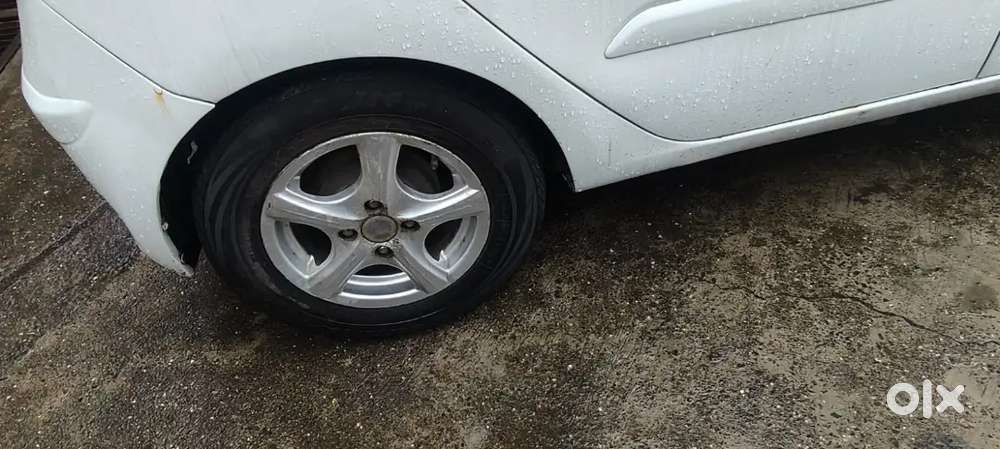 Hyundai I10 Sportz 2011 Model
