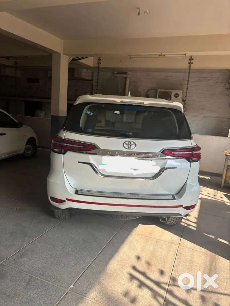 Toyota Fortuner Legender 2022 Diesel Well Maintained
