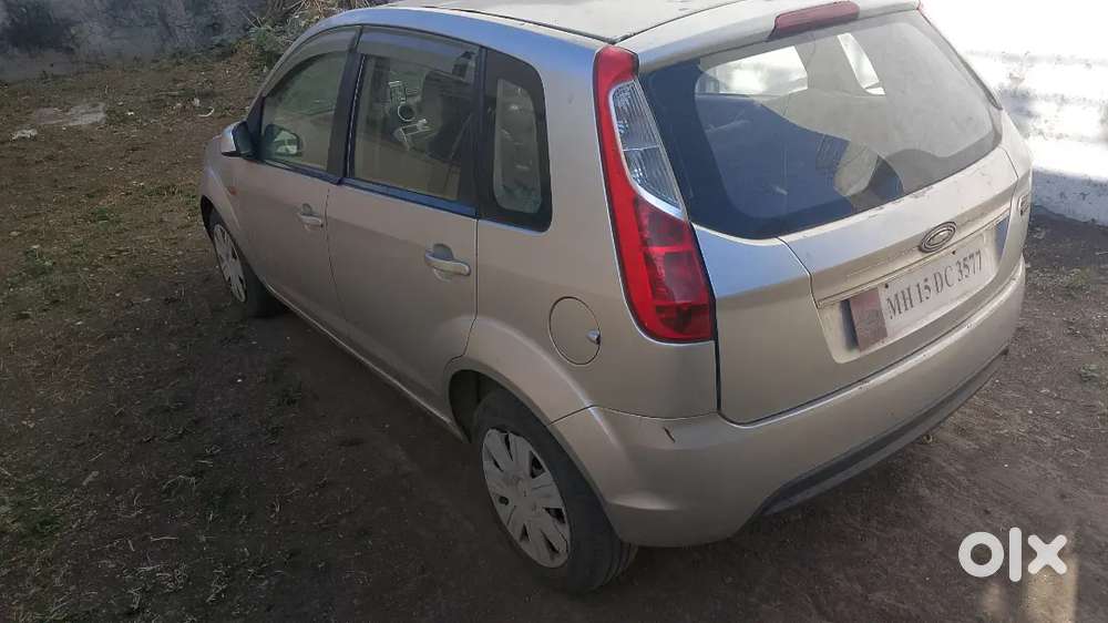 Ford Figo Diesel Zxi 2011