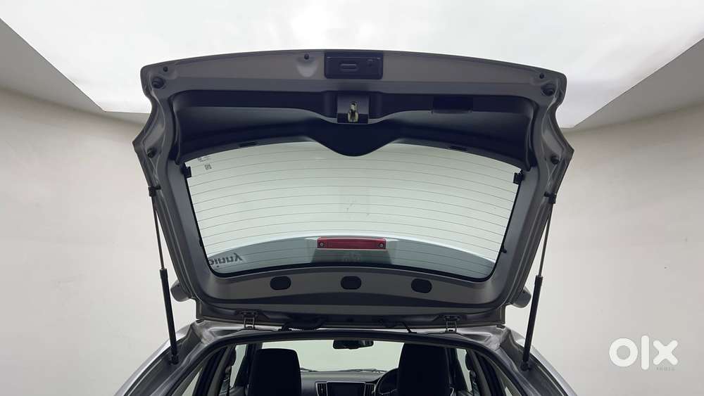 Maruti Suzuki Baleno 1.2 Zeta At, 2021, Petrol