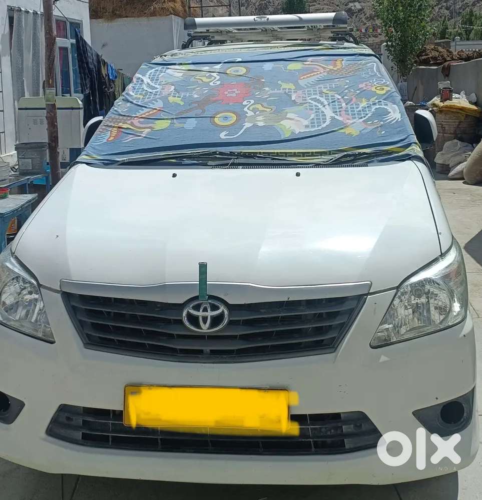 Toyota Innova 2015 Diesel Well Maintained