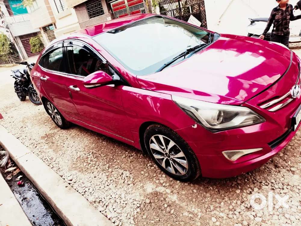 Hyundai Fluidic Verna 2015