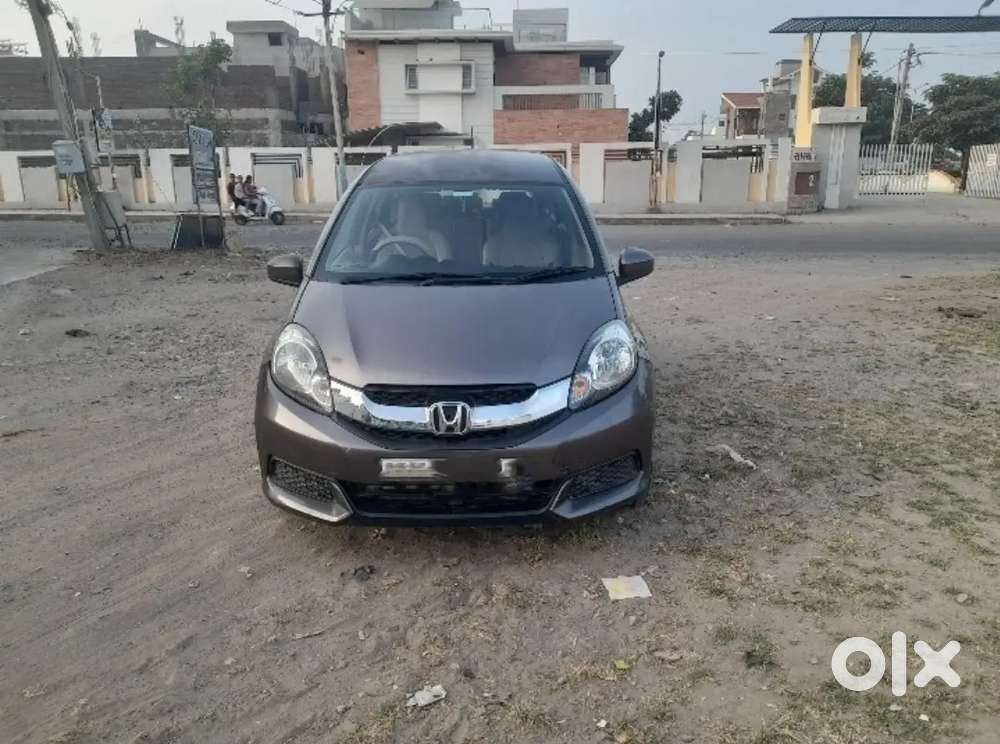Honda Mobilio 2015 Diesel Well Maintained