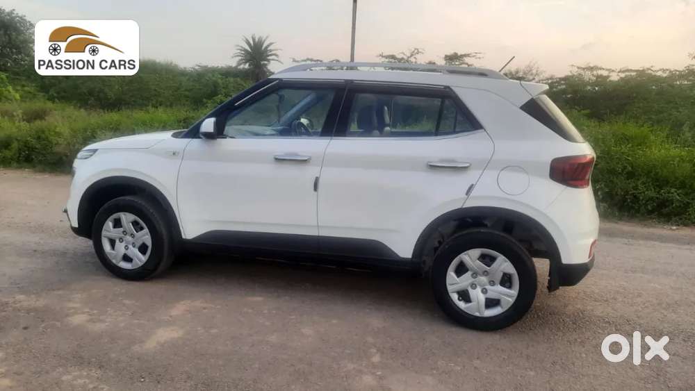 Hyundai Venue S 1.2 Petrol, 2020, Petrol