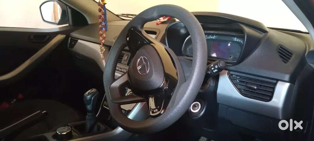Tata Nexon 2023 Petrol Manual 13800 Km