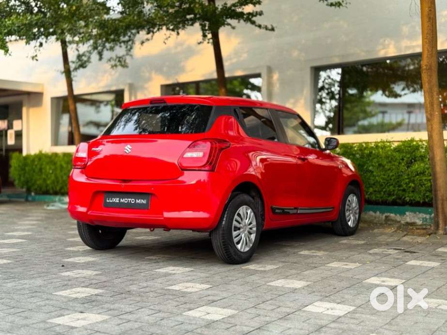 Maruti Suzuki Swift 1.2 Lxi (o), 2020, Petrol