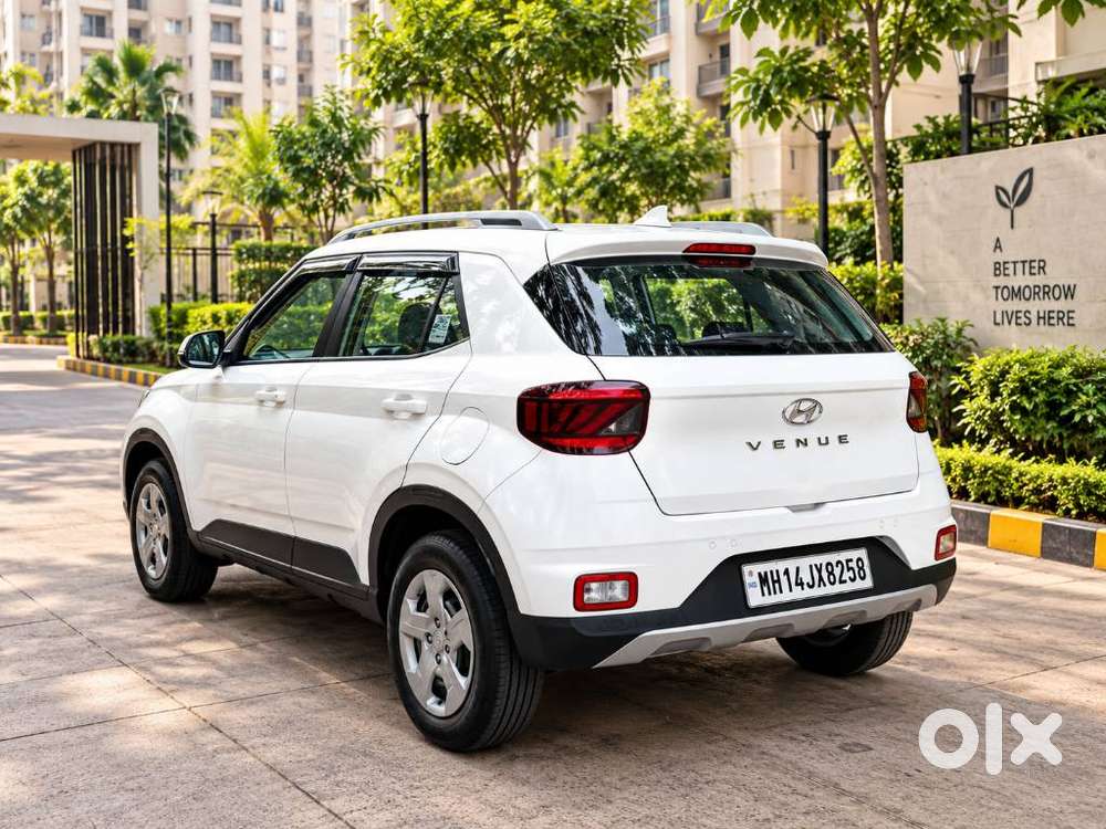 Hyundai Venue, 2022, Petrol
