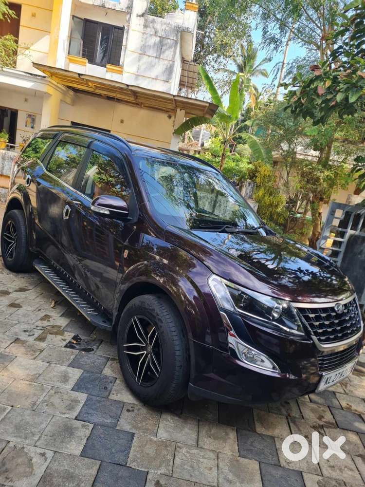 Mahindra Xuv500_w5_2018
