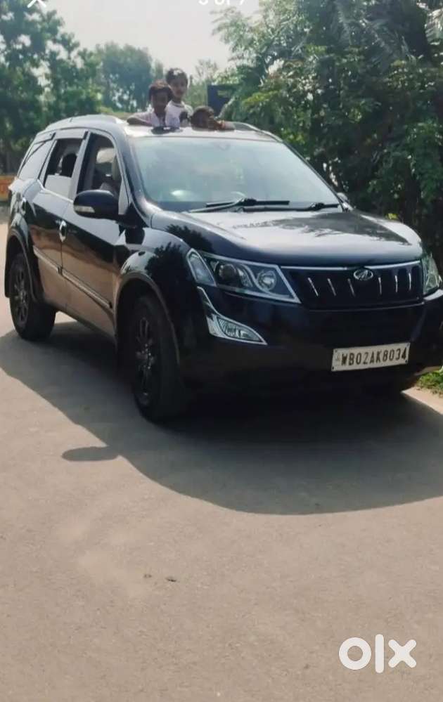 .mahindra Xuv500 1.99 At 2017 Sunroof Top Model