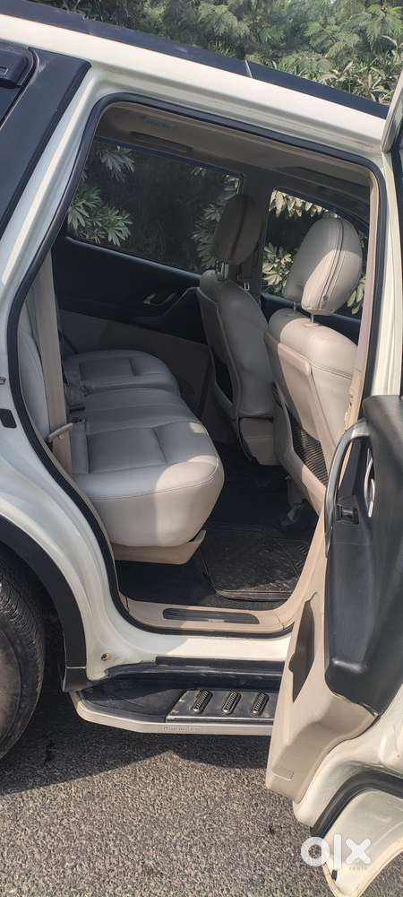Mahindra Xuv500 W9 At 1.99, 2018, Diesel
