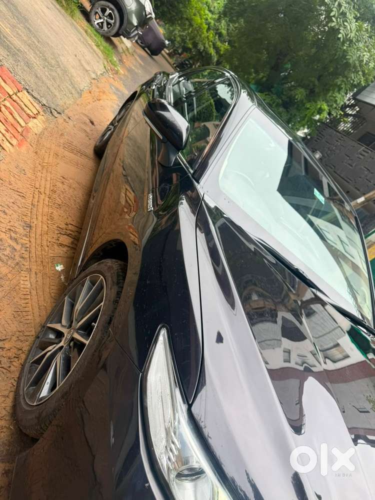 Toyota Camry Hybrid 2022 All Original New Tyres In Warranty Car