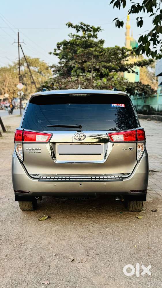 Toyota Innova Crysta [2020-ongoing] 2.4 Gx 7 Str, 2018, Diesel