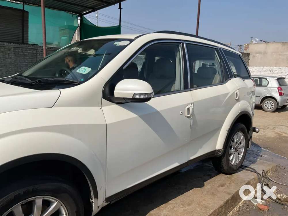 Mahindra Xuv500 2017 Diesel 158000 Km Driven
