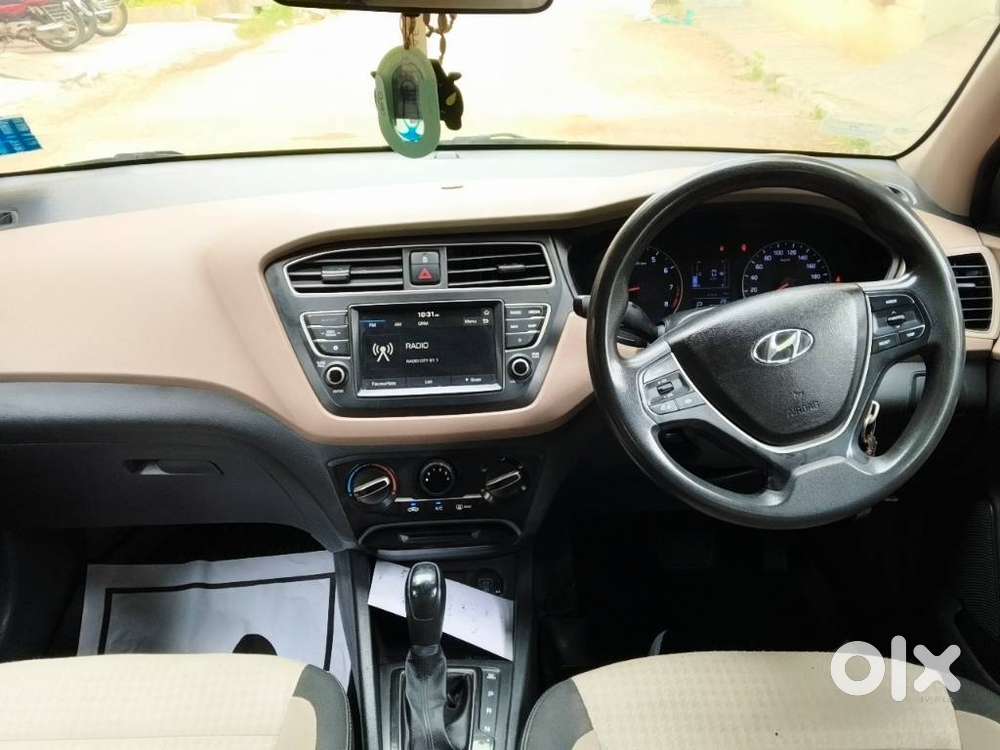 Hyundai Elite I20 Sportz (o) 1.4, 2019, Petrol