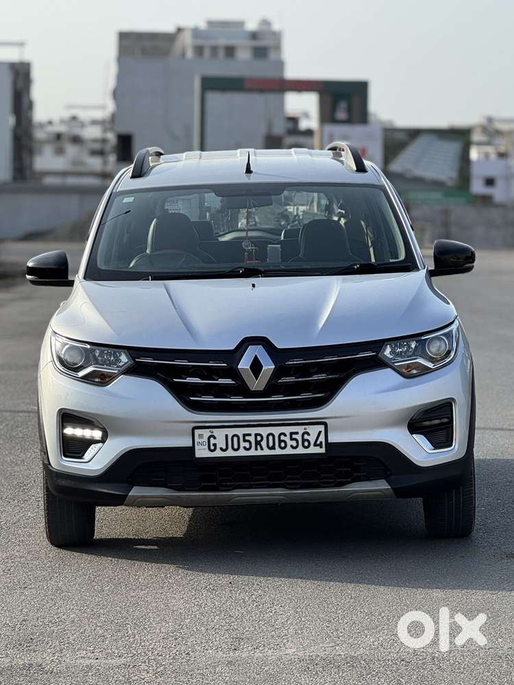 Renault Triber Rxz, 2022, Petrol