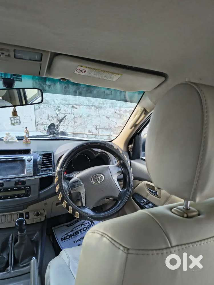 Toyota Fortuner Legender 2012 Diesel 140000 Km Driven