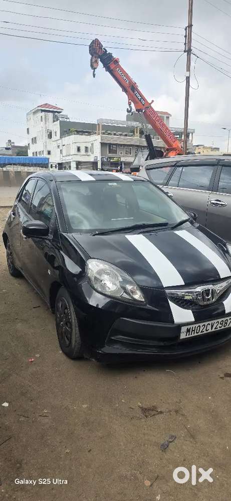 Honda Brio 2012 Manual Variant