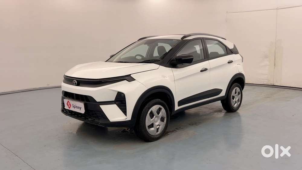 Tata Nexon Pure (s) 1.2 Petrol 6amt, 2024, Petrol