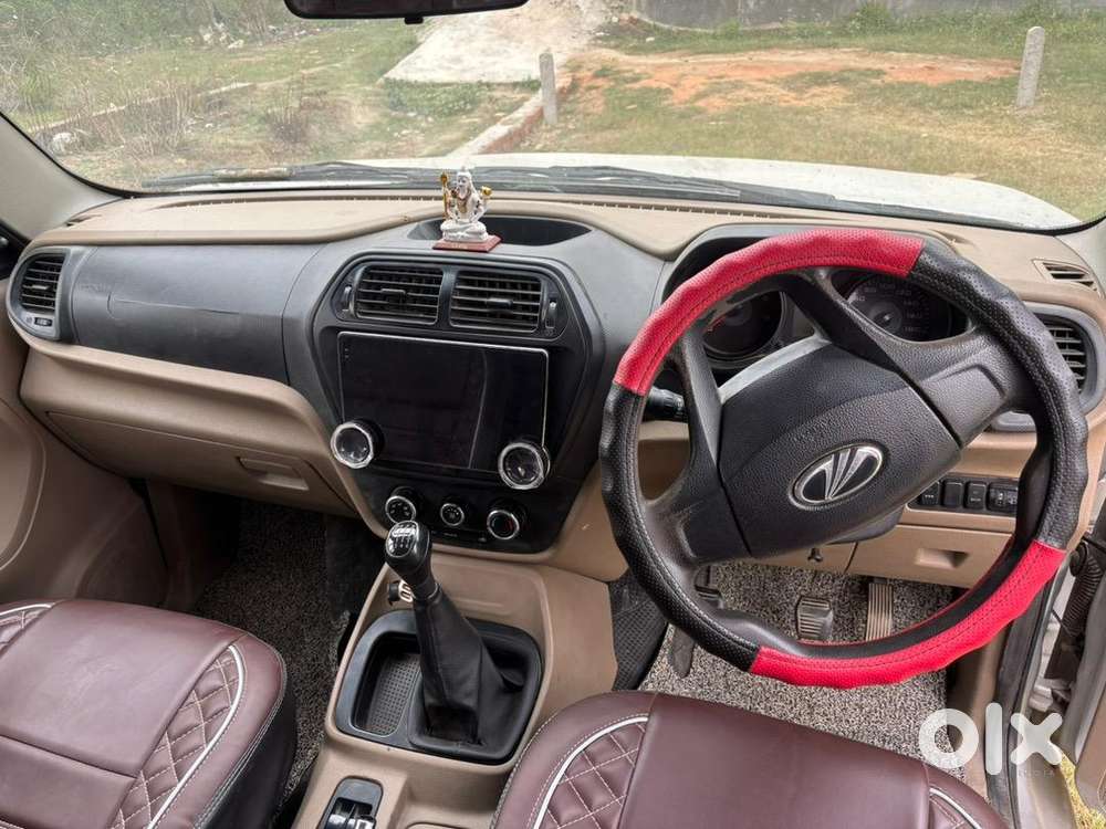 Mahindra Tuv 300 Plus 2019