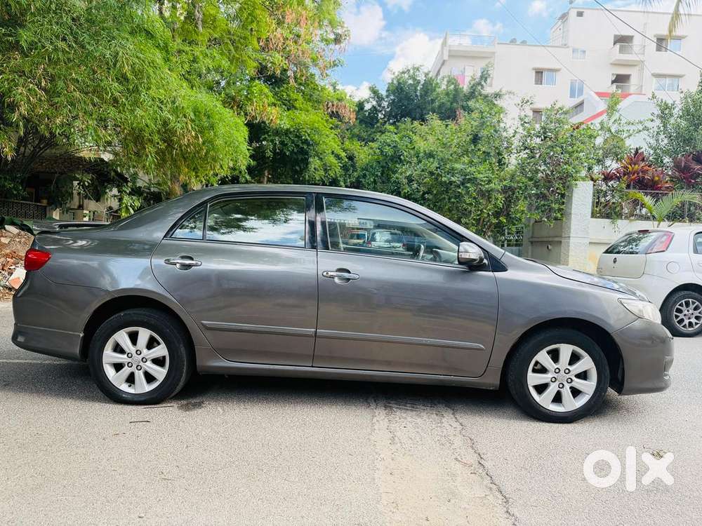 Toyota Corolla Altis 1.8 J, 2009, Petrol