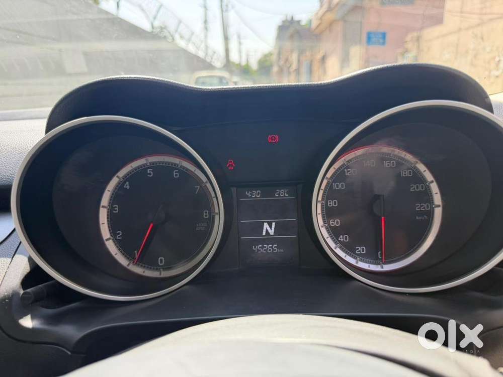 Maruti Suzuki Swift 2022 Petrol 46000 Km Driven