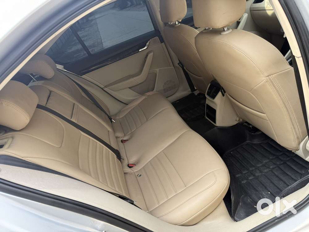 Skoda Octavia Ambition 2.0 Tdi At, 2015, Diesel