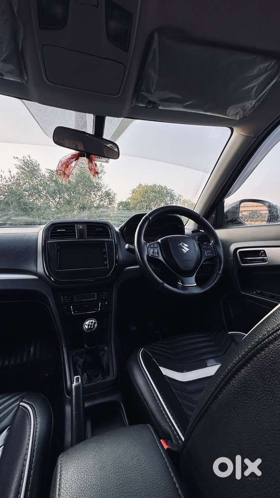 Maruti Suzuki Vitara Brezza Zdi+ Dual Tone Mt, 2016, Diesel