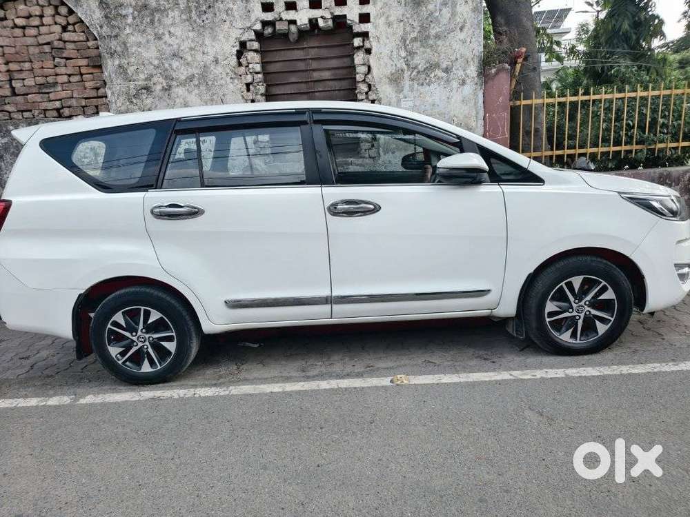 Toyota Innova Crysta 2.4 G Mt 8s, 2021, Diesel