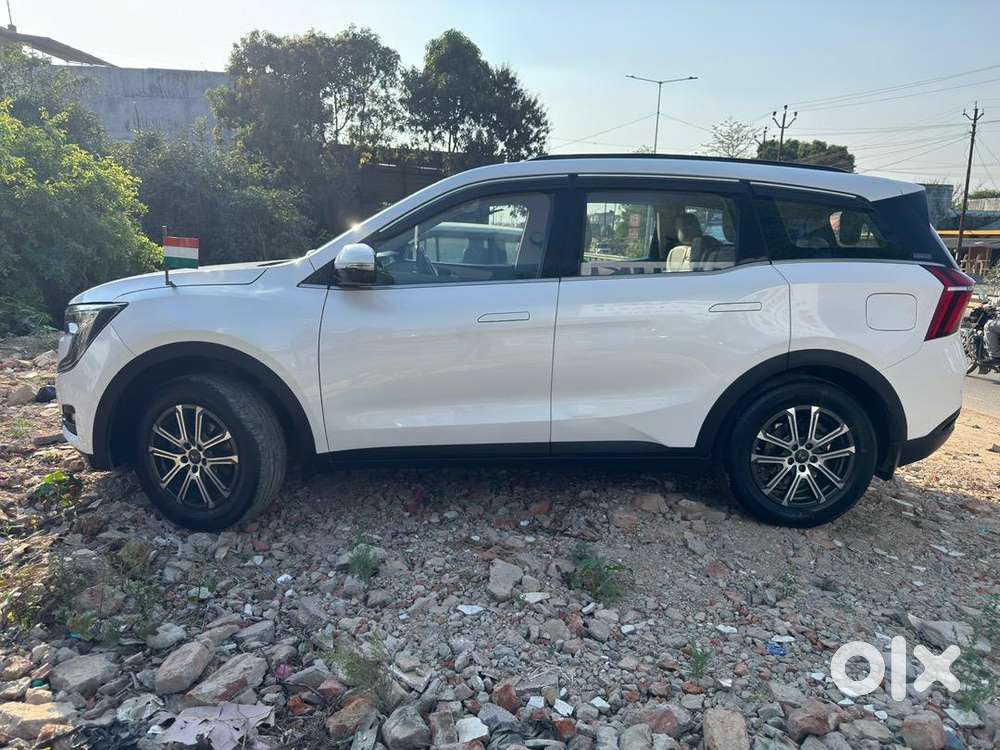 Mahindra Xuv700 Ax7 Diesal November 2023 Diesel 26700 With Adas