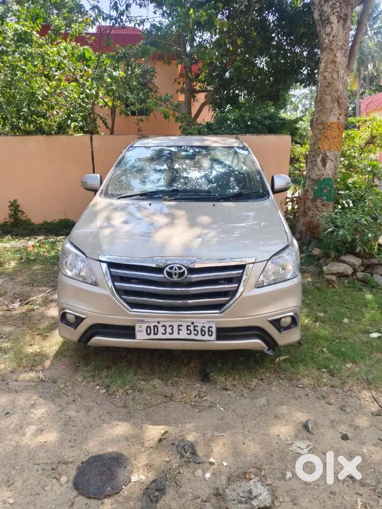 Toyota Innova 2016 Diesel Well Maintained